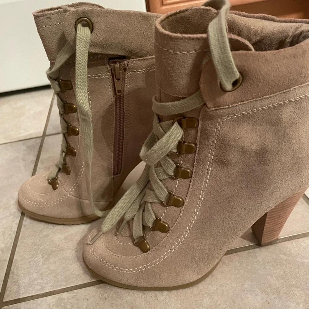 Genuine suede boots - Picture 2 of 5